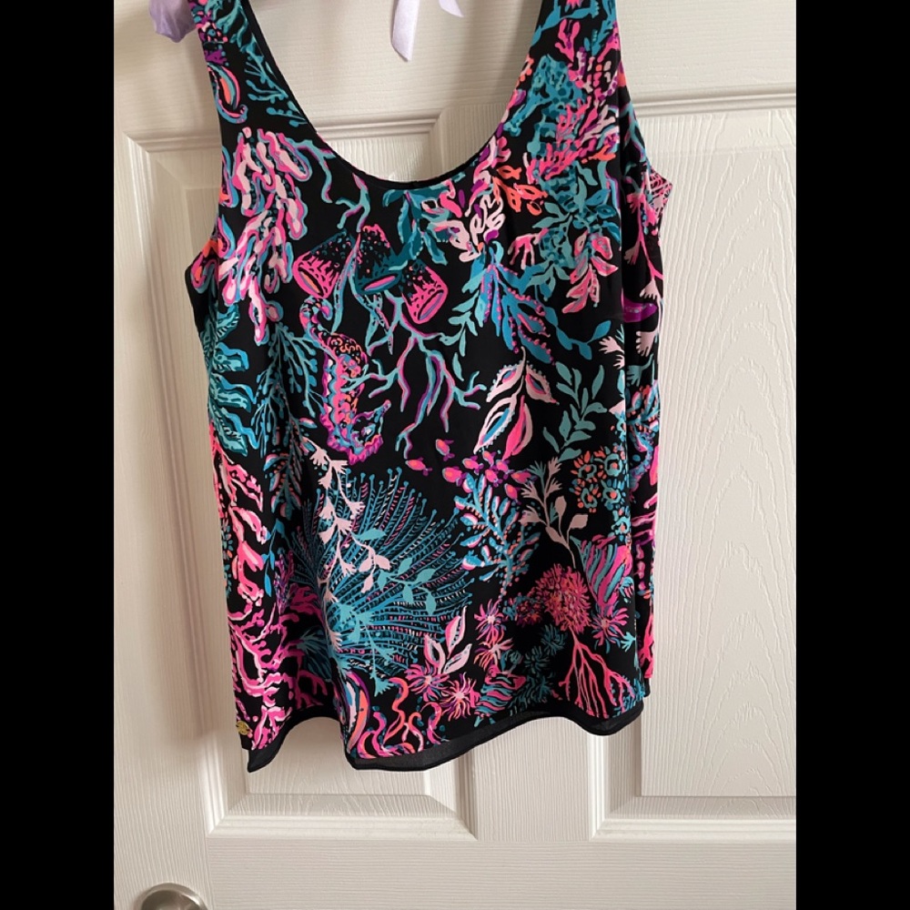 Lilly Pulitzer ladies Florin top (reversible to black) size Xs